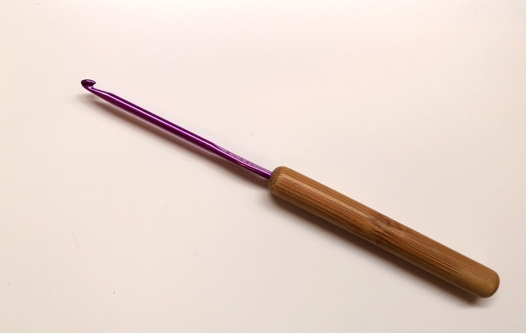 Virknål av alu med bambu handtag SKC 3,50-10,00mm
