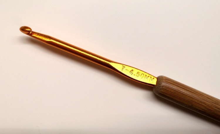 Virknål av alu med bambu handtag SKC 3,50-10,00mm