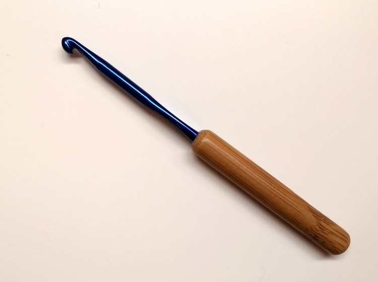 Virknål av alu med bambu handtag SKC 3,50-10,00mm
