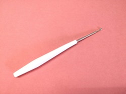 Virknål av metall med plast handtag 1,50 mm