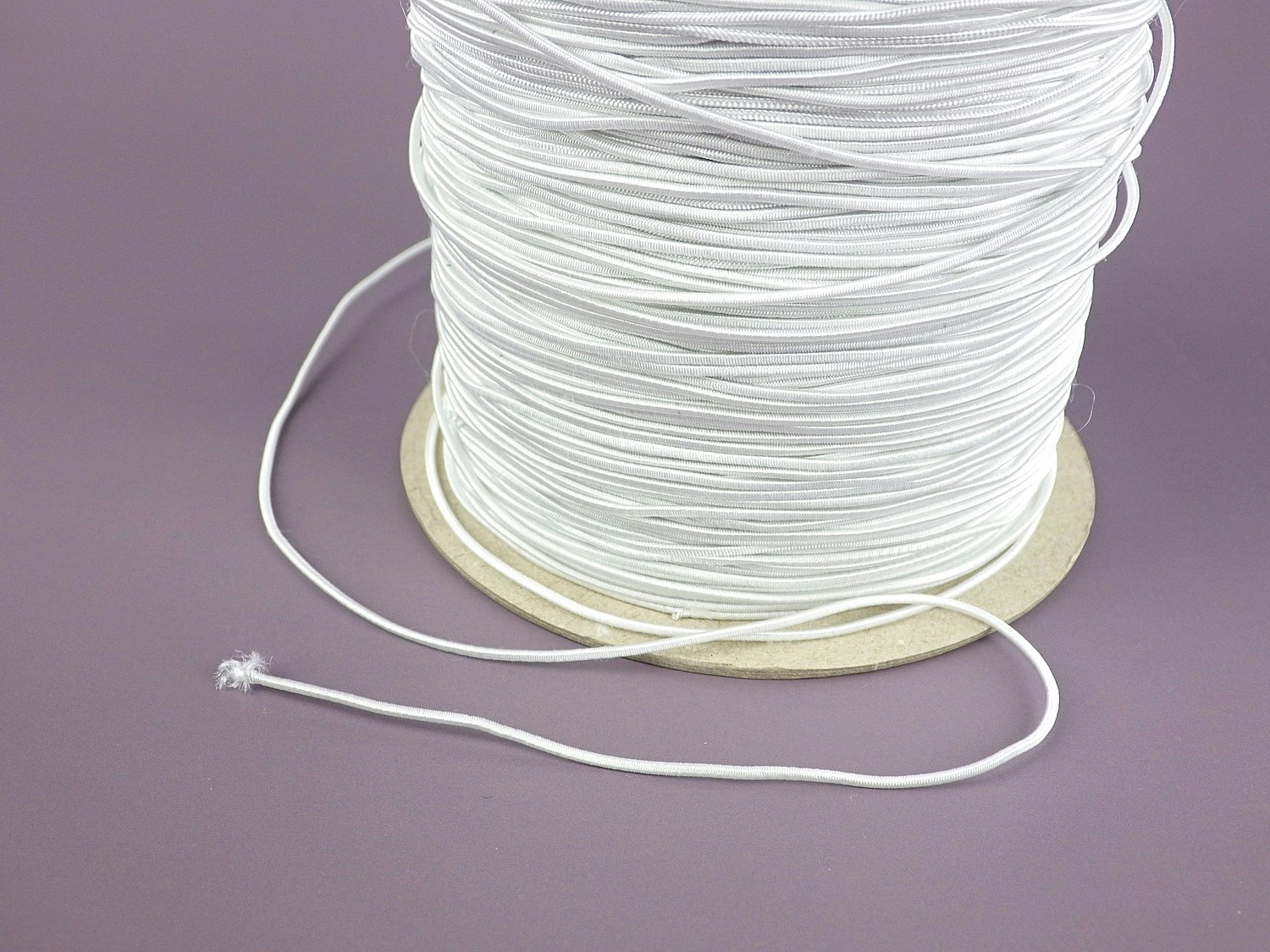 Gummilina vit 1 mm x 10 m till pyssel