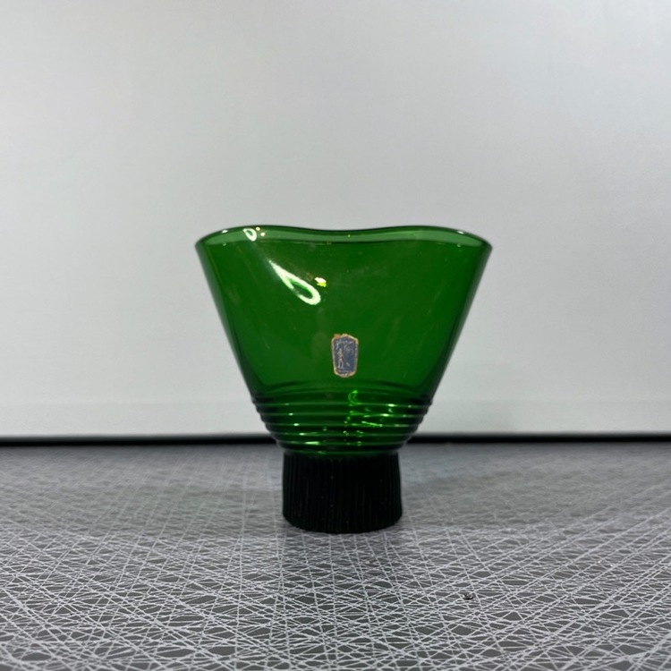 Grön vas - Johansfors Glasbruk