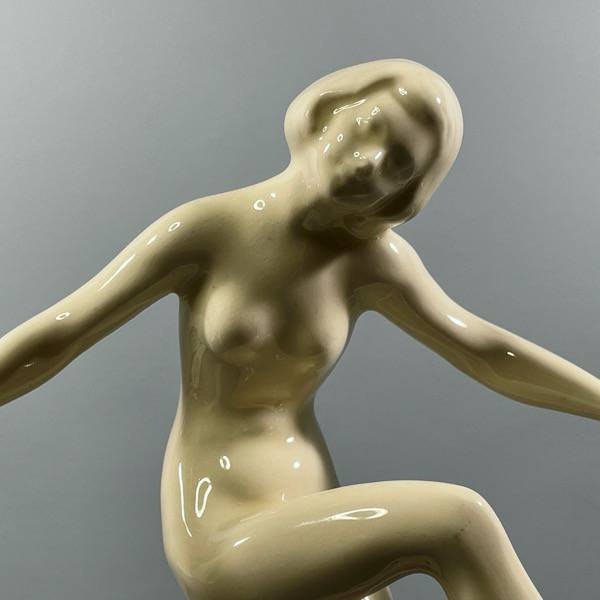 Blomvas / Figurine, vit porslin