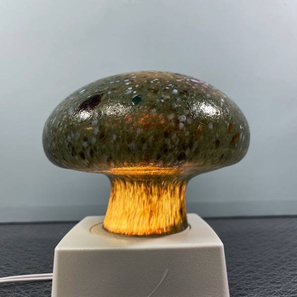 Svamp, handblåst konstglas