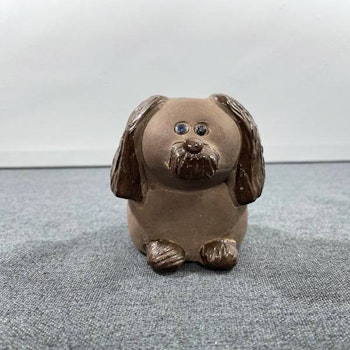 Hund i keramik - Jie Gantofta