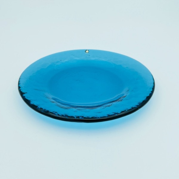 Assietter i blått glas - Göran Wärff, Pukeberg - Vintrotastic | Retro &  Vintage Inredning i butik och på nätet