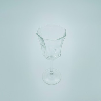 Starkvin glas Luminarc, Frankrike