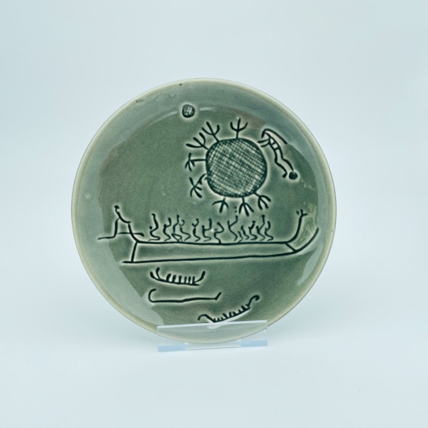 Assiett - Hällristning, Syco keramik