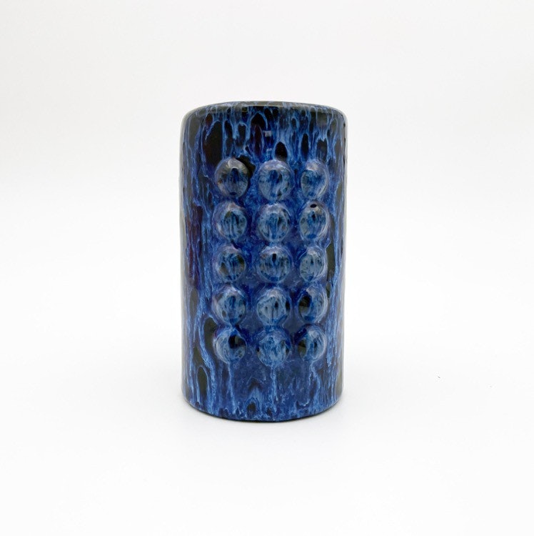 Blå vas i keramik - JIE - Vintrotastic | Retro & Vintage Inredning i butik  och på nätet