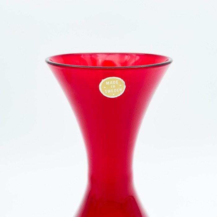 Röd glasvas - Gunnar Ander, Elme glasbruk