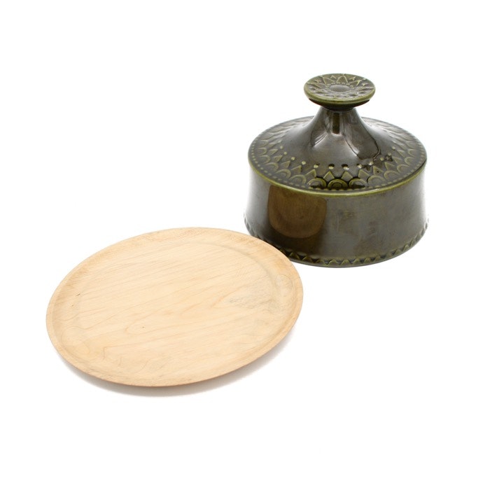 Ostkupa i keramik, retro med träunderlägg - Syco