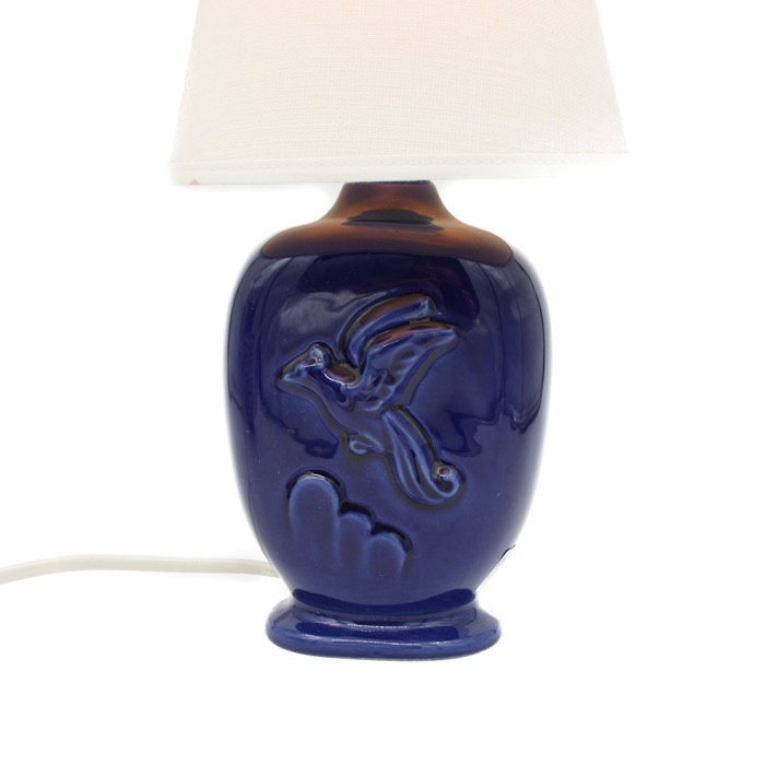 Bordslampa i blå porslin med fågel