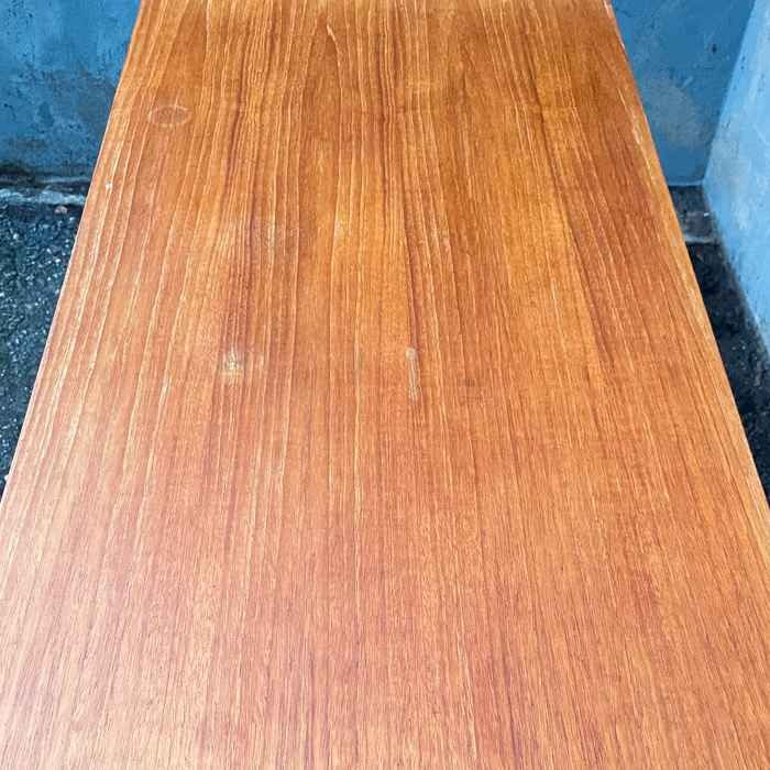 Skrivbord i teak, 7st lådor, 60-tal