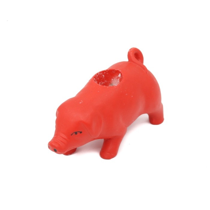 Julljusstakar röda grisar