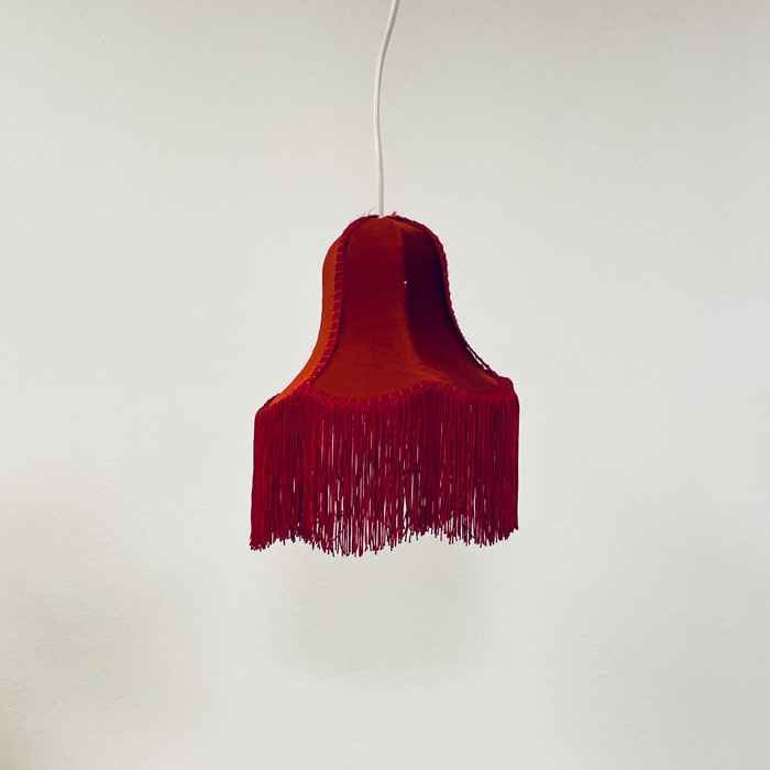 Fönsterlampa med fransar, röd - Vintrotastic | Retro & Vintage Inredning i  butik och på nätet