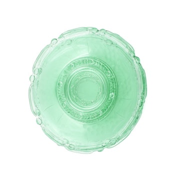 Gröna glasassietter i pressglas med etsningar