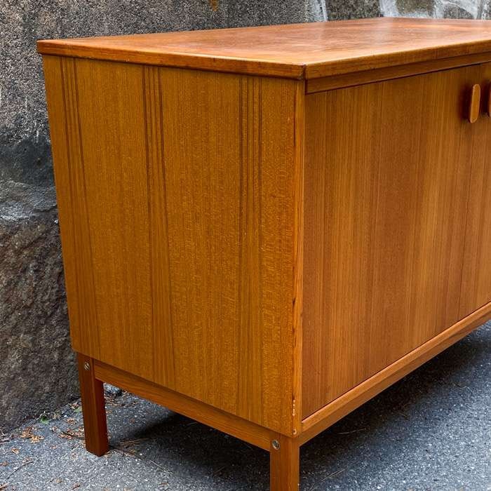 Sideboard i teak - Ulferts, Tibro