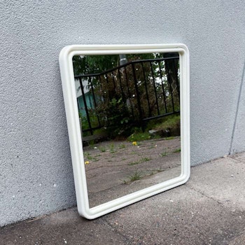 Retro vit, fyrkantig spegel i plast