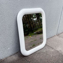 Retro vit, fyrkantig spegel i plast