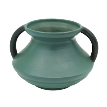 Vas i grönt med hänklar - Höganäs keramik