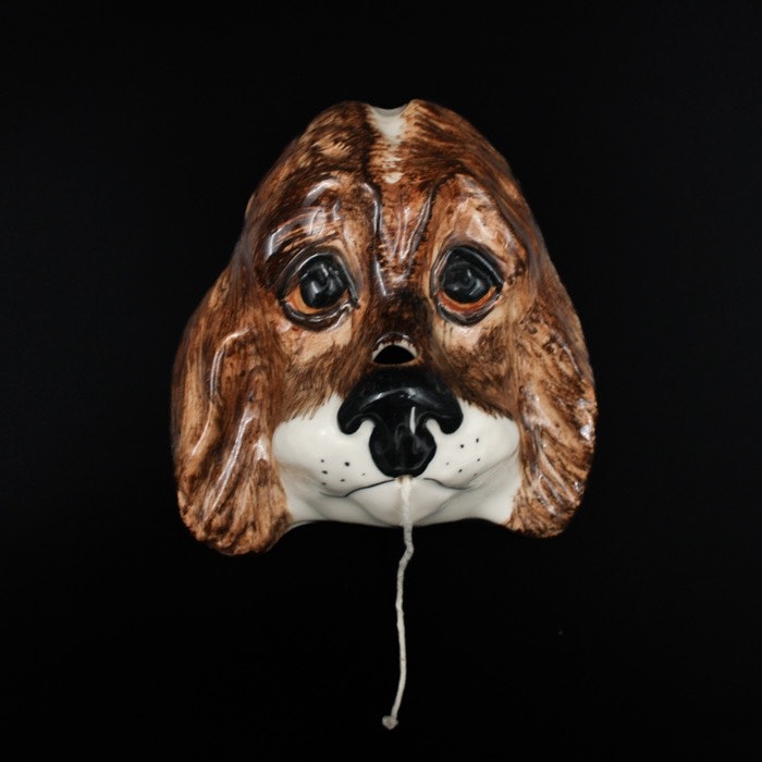Snörgömma i porslin - Hund, Babbacombe Pottery