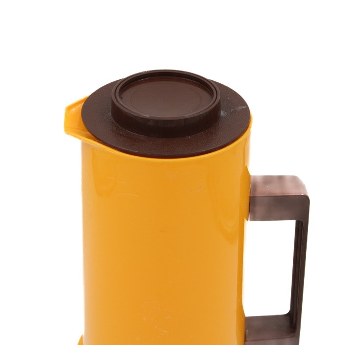 Retro gul och brun kaffetermos - June