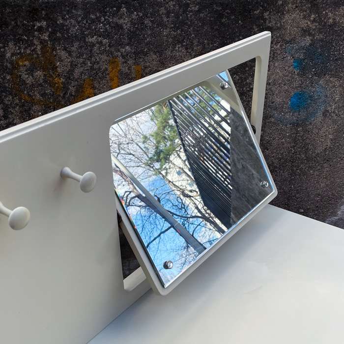 Sminkbord - vitt med roterande spegel