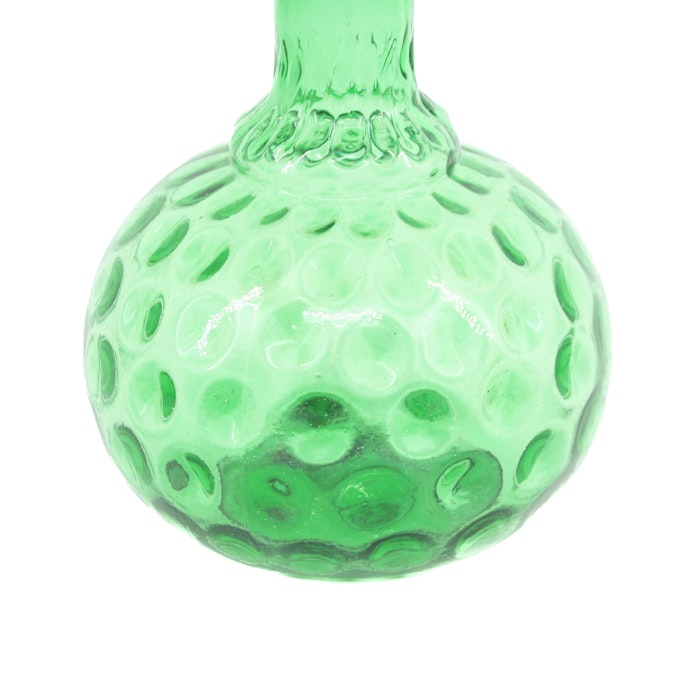Blomvas eller karaff i grönt glas