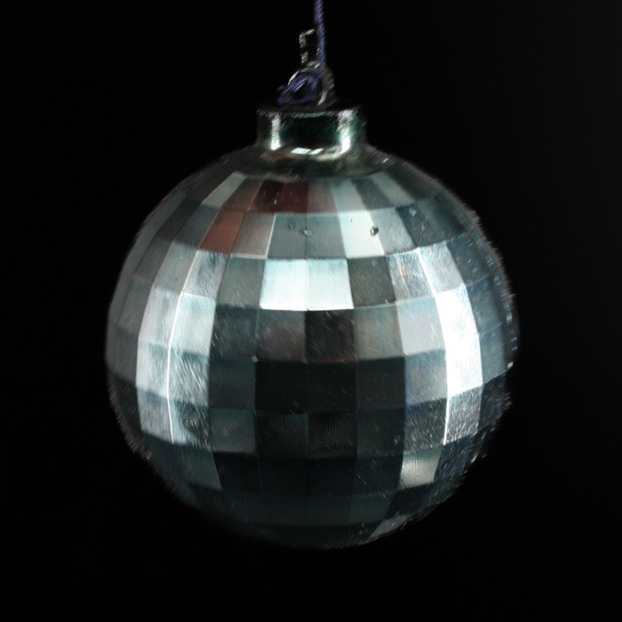 Julgranskula i glas - discoboll