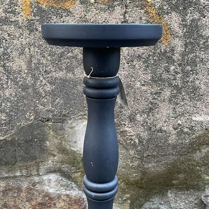 Mörkblå piedestal