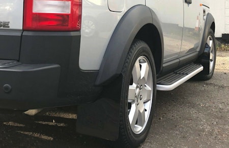 Land Rover Discovery 3 mud flaps