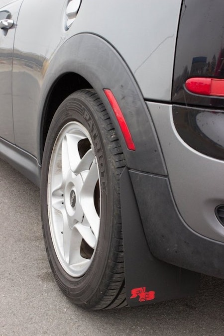 Mini Cooper Clubman mud flaps