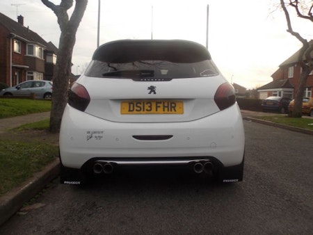 Peugeot 208 mudflaps