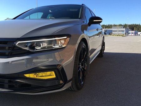 Volkswagen Passat facelifted mudflaps