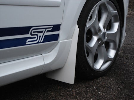 Ford Focus RS Mk2 Stänklappar  2009 - 2011