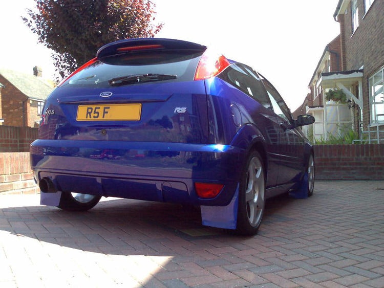 Ford Focus RS  Mk1 Stänklappar  1998 - 2004