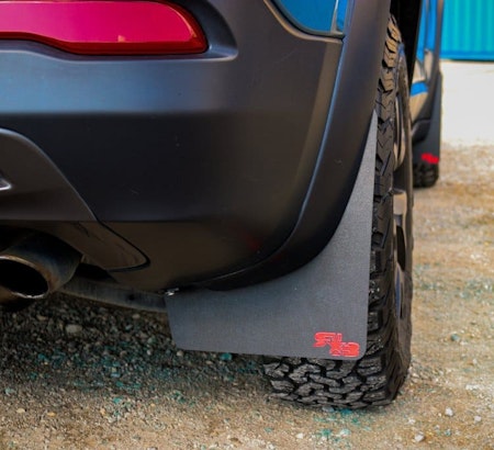 Jeep Cherokee Trailhawk mud flaps