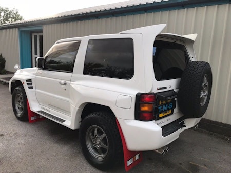 Mitsubishi Pajero mud flaps