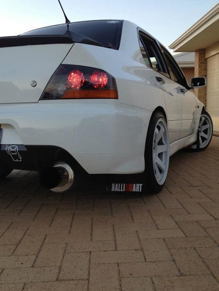 Mitsubishi Evo 7-9 mud flaps