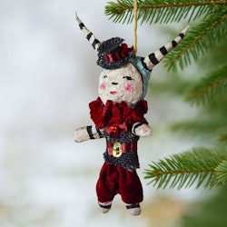Håndlaget Julepynt, Teaterklovn #142