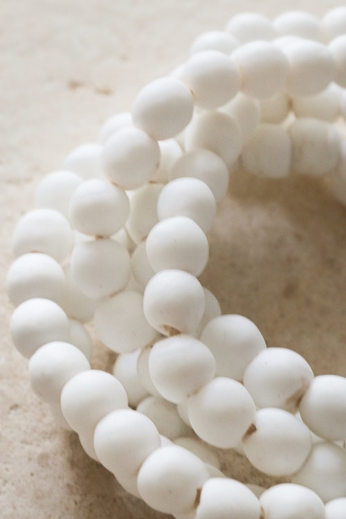 African Glas Pearls White