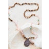 Handknutet unikt yogahalsband, meditations mala med 6mm stenar