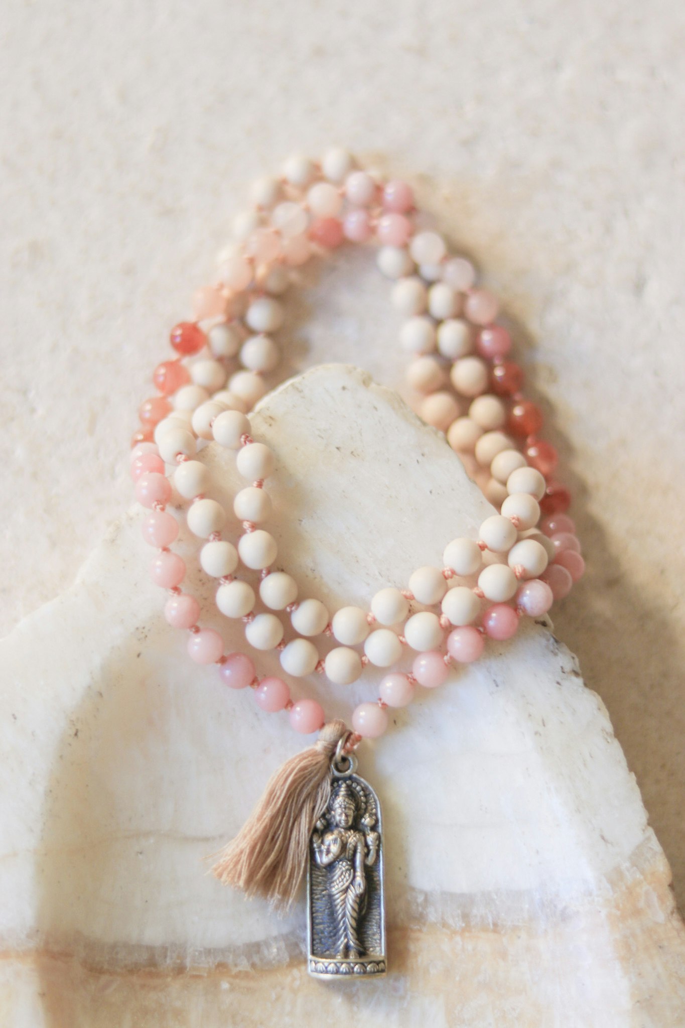 Quan Yin Mala Halsband