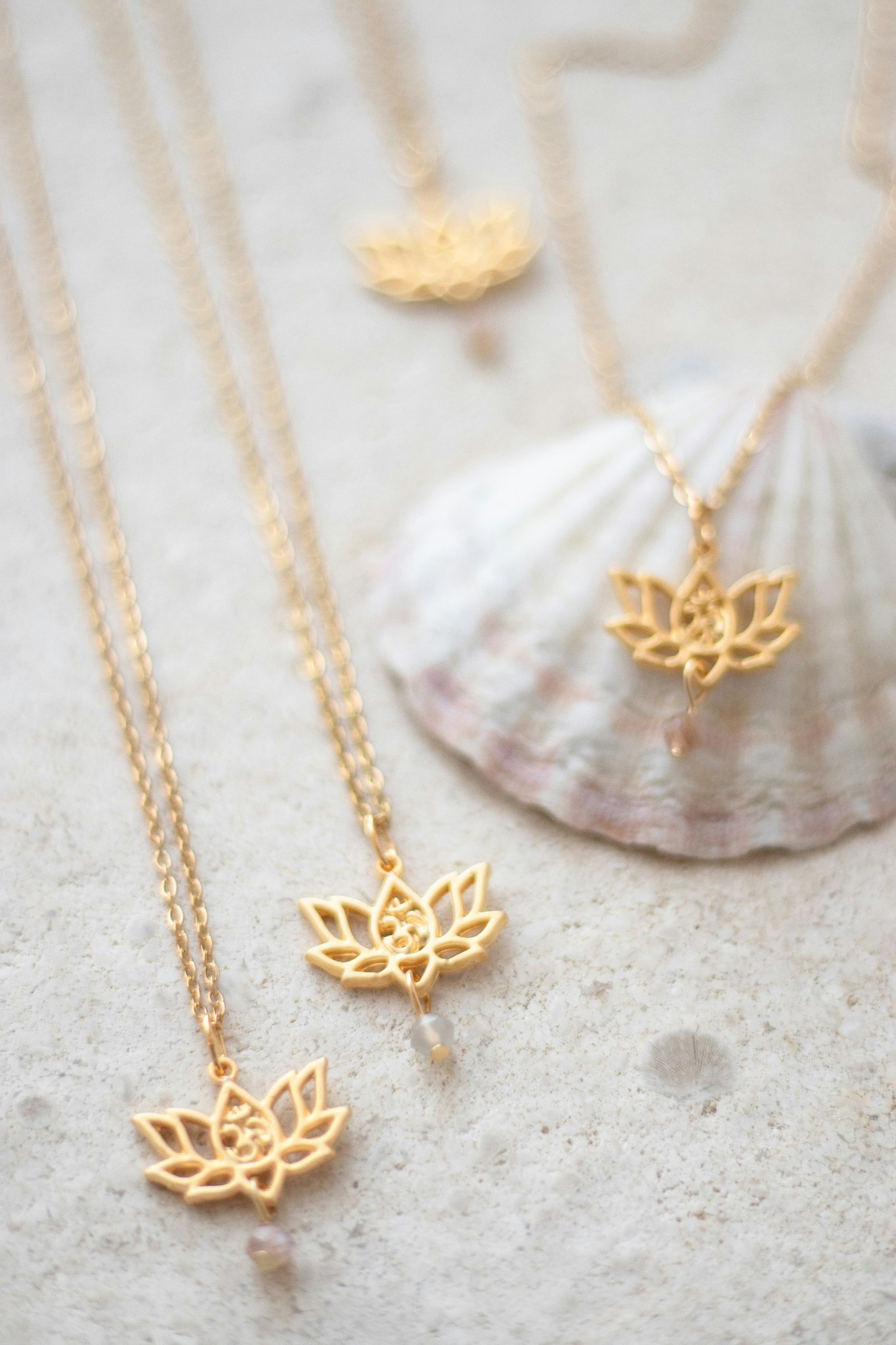 Necklace Lotus