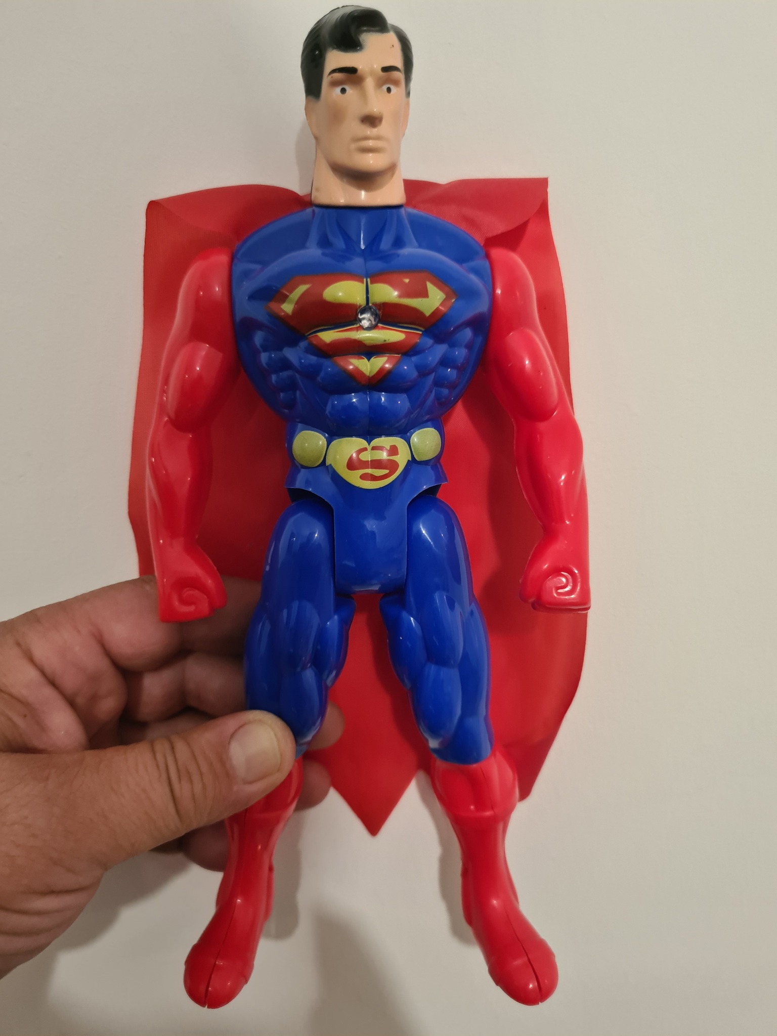 SUPERMAN FIGUR 30 CM