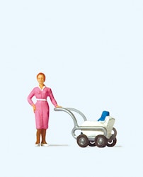 PR28037 - Kvinna med barnvagn - Preiser H0