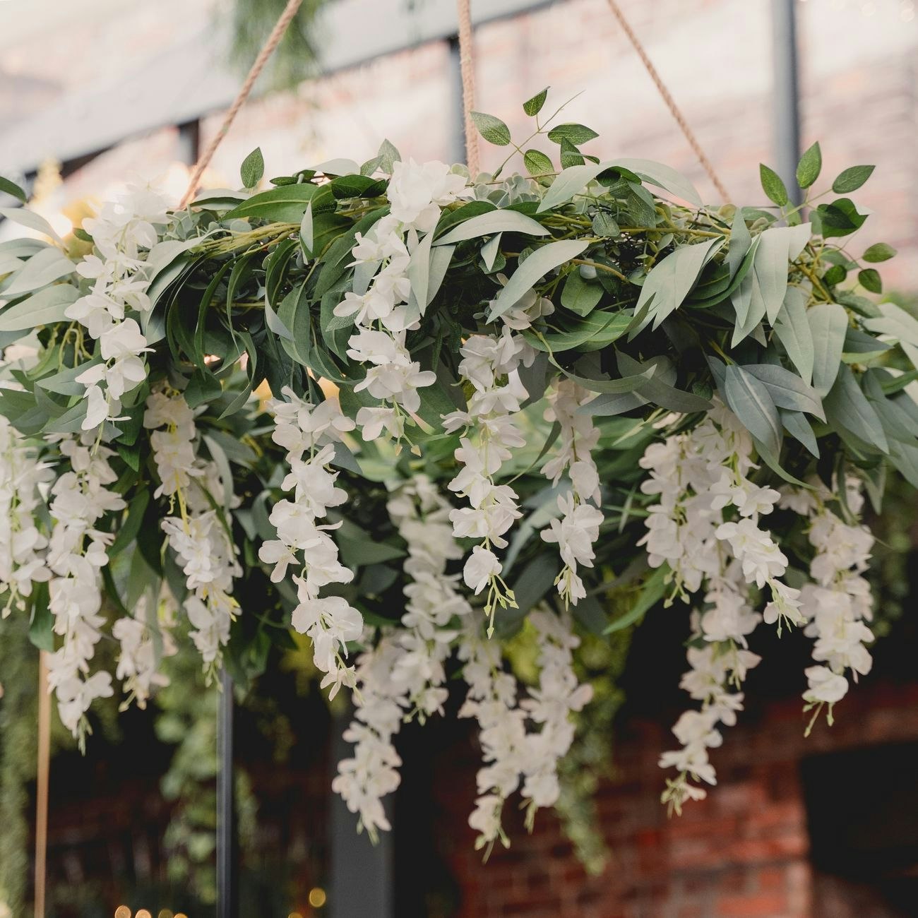 Girlang Wisteria med Blommor