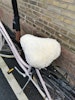 Cykelsadelskydd i fårskinn Vit