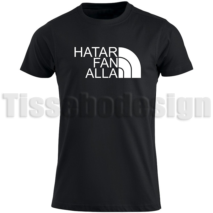 Svart T-shirt med vit text Hatar Fan Alla - humoristisk design, 100% bomull, unisex, S till 5XL.