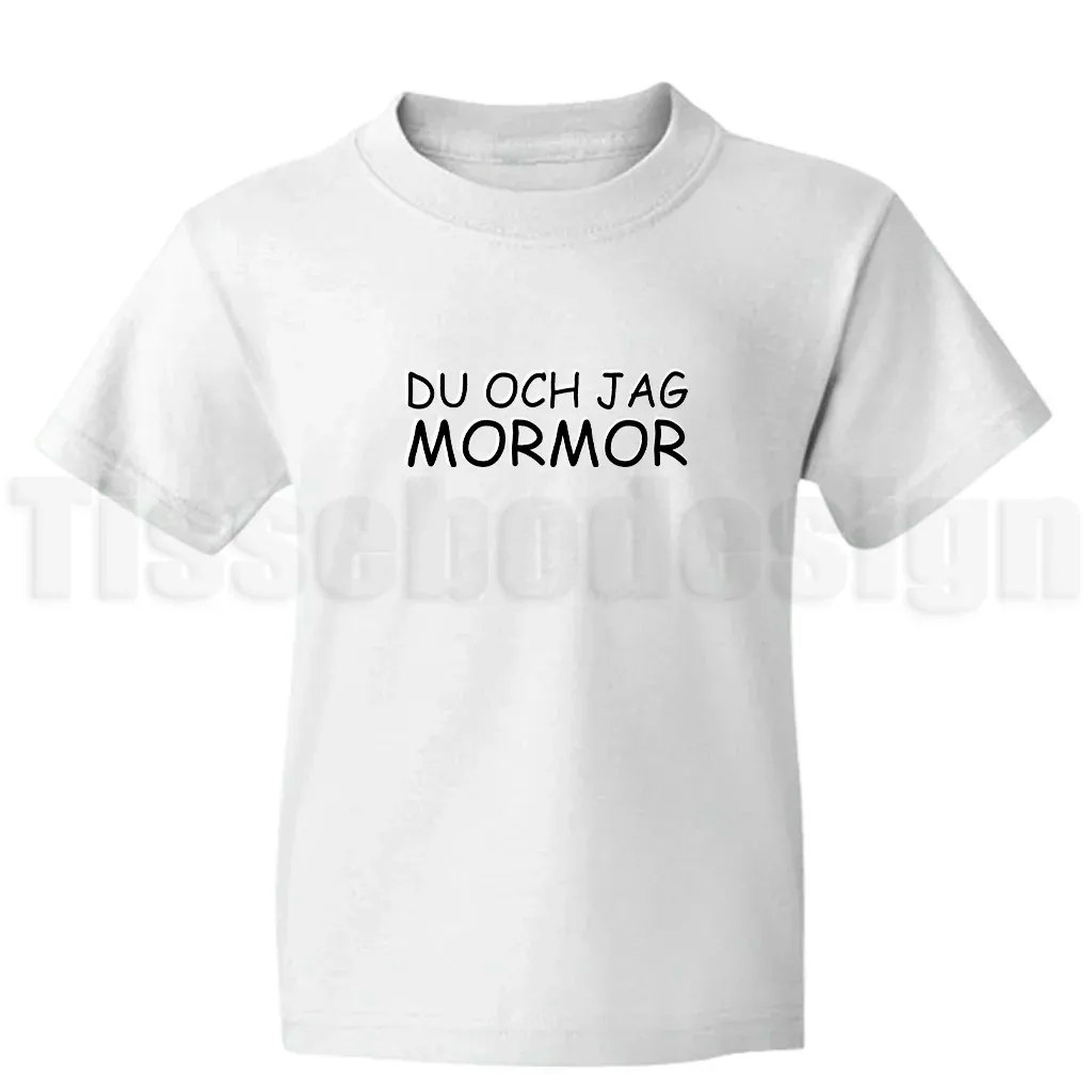 Barn-t-shirt med texten Du och jag mormor – varm och kärleksfull hälsning